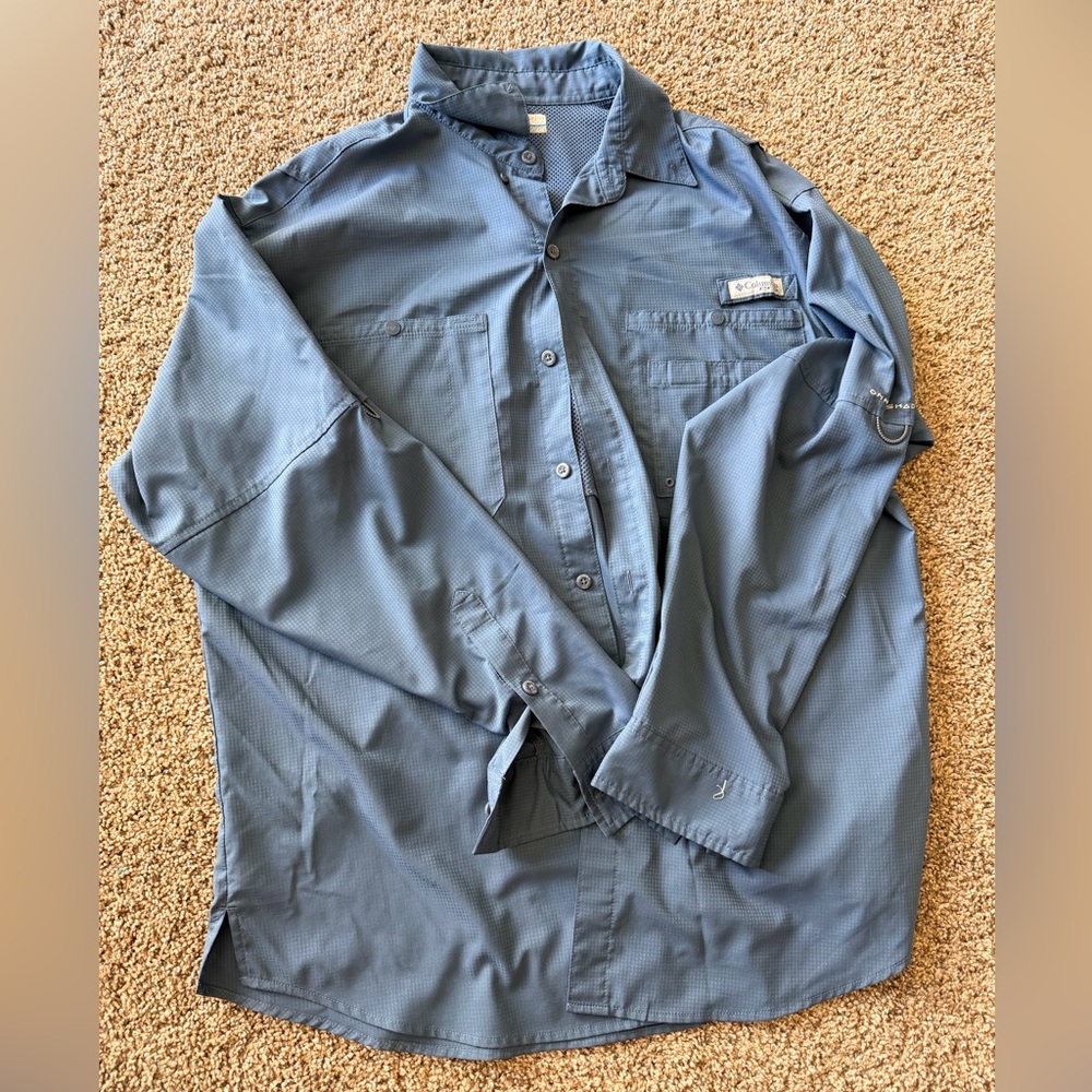 Columbia Steel Blue Button-Up Shirt